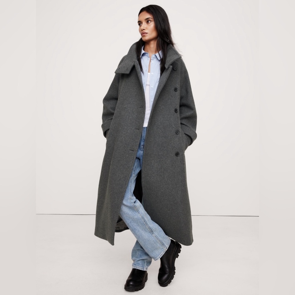 NWT! Banana Republic Mid Gray Italian Melton Trench Coat - Size Medium 💙